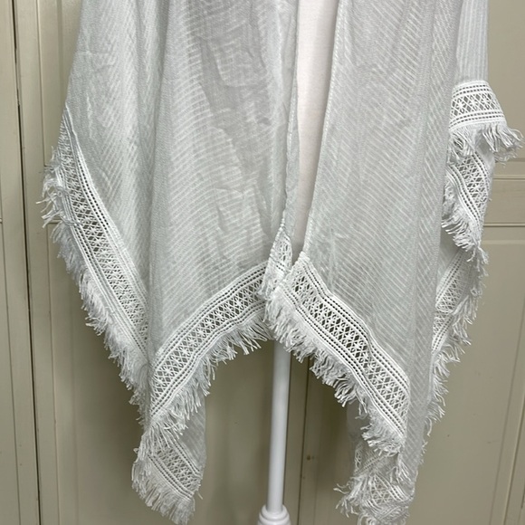 Steve Madden Women’s White Open Front Cardigan White One Sz Coverup Beach Pool - Picture 3 of 8